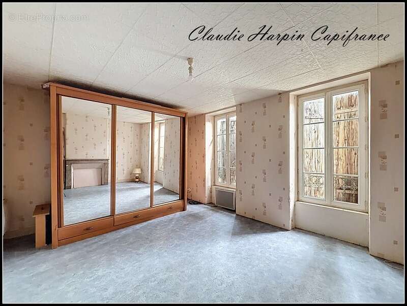 Maison à PARTHENAY