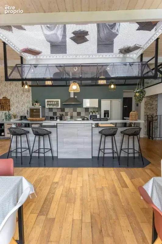 Chavagnes en paillers (85250) - lieu d'exception - ancienne chapelle renovee 6 chambres sur 900m² clos - photo 13