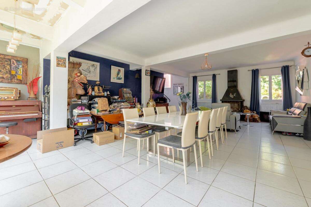 Maison à SOISY-SUR-SEINE