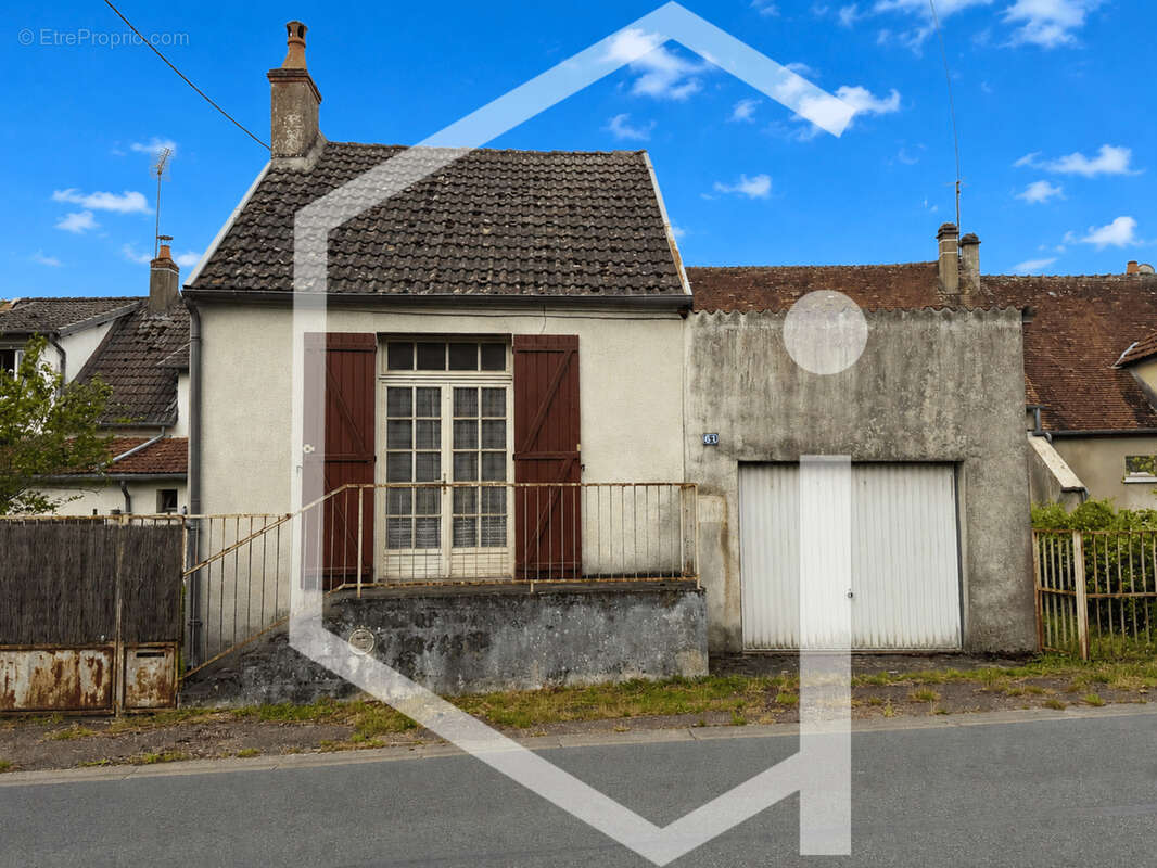 Maison à COSNE-COURS-SUR-LOIRE