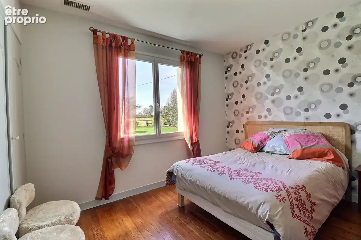 Maison a vendre avec dépendances sur terrain - photo 3