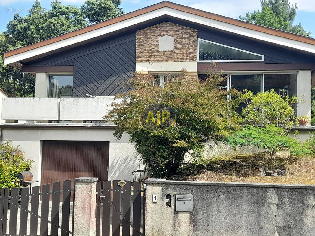 Maison à LE VERDON-SUR-MER