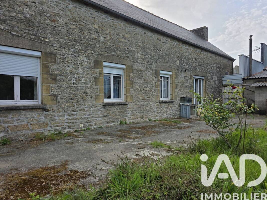 Photo 1 - Maison à SAINT-GLEN