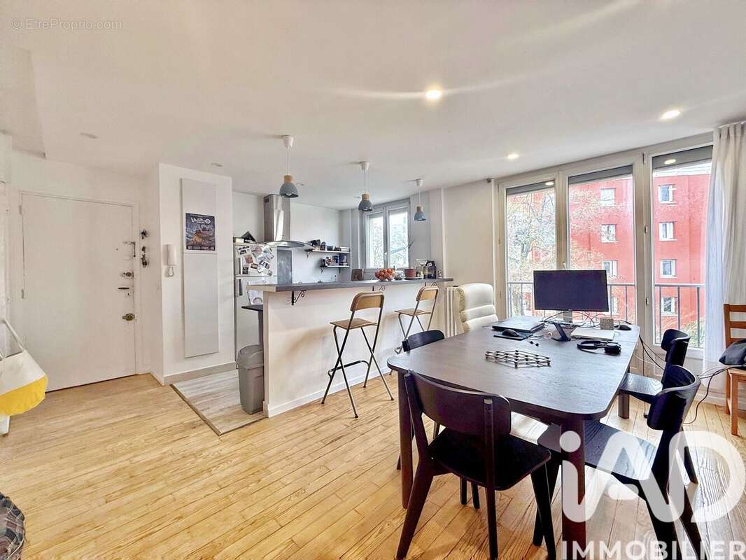 Photo 2 - Appartement à AUBERVILLIERS