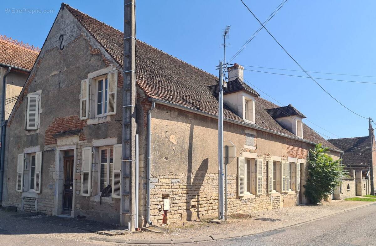 Maison à PAGNY-LA-VILLE