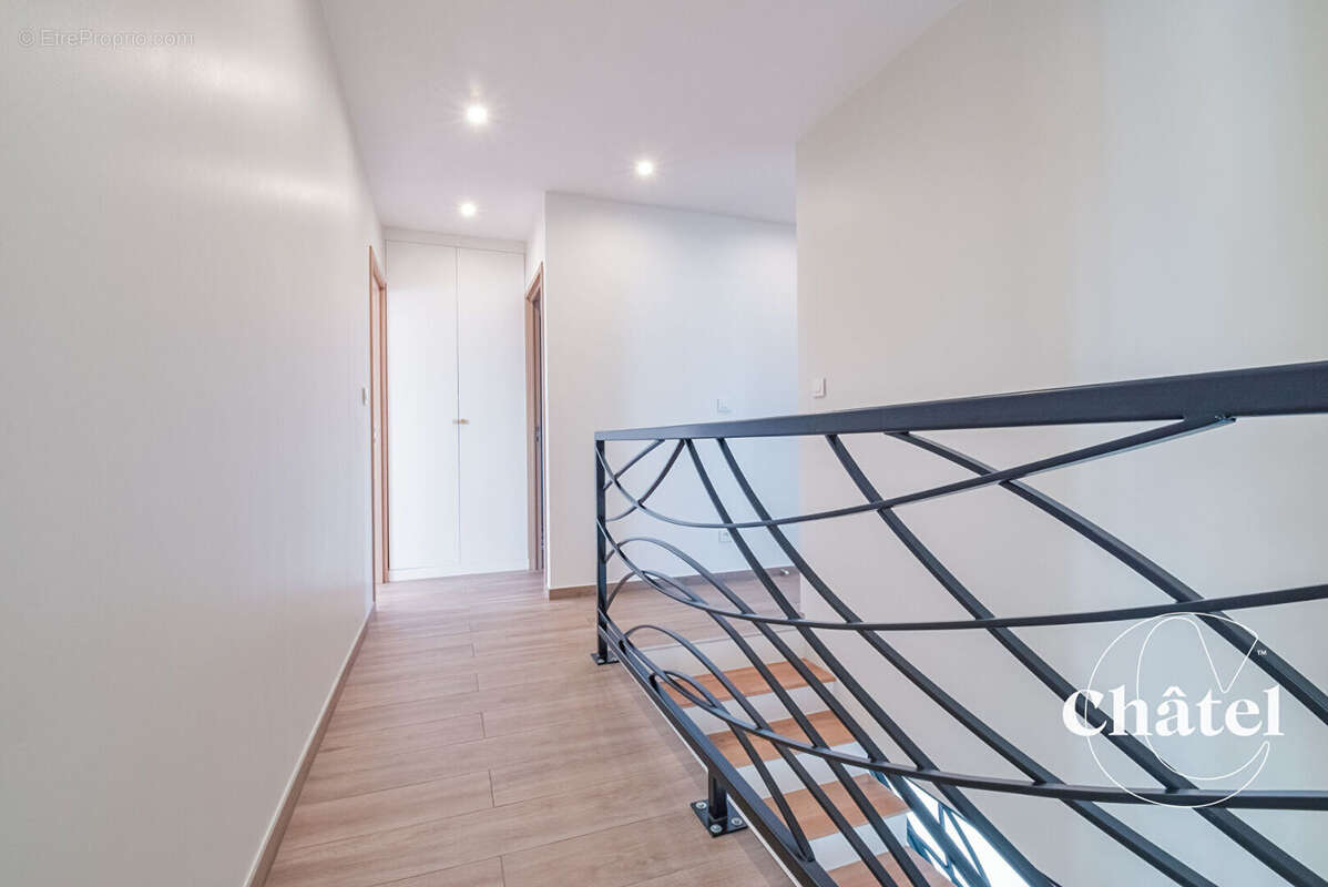 Maison à MONTATAIRE