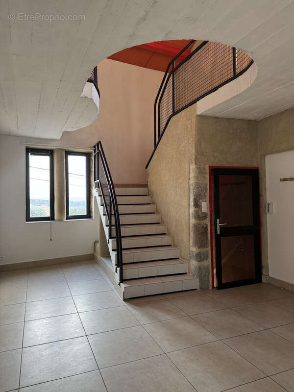 Appartement à MONTPEYROUX