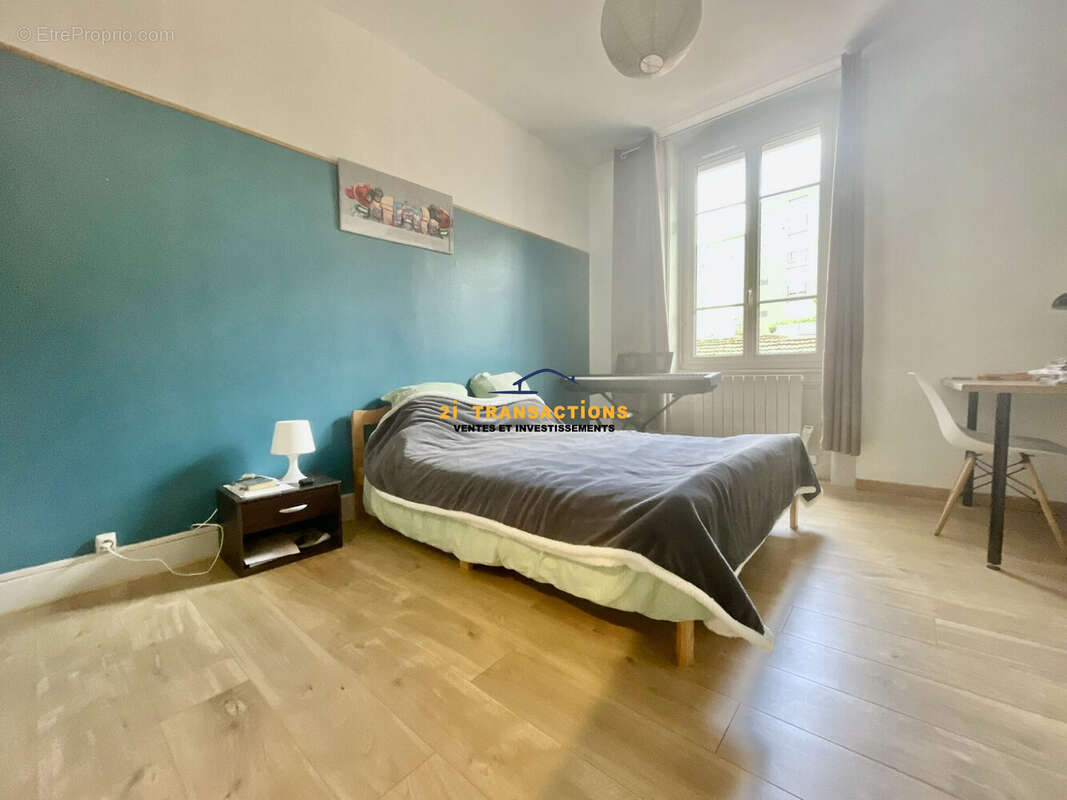 Appartement à SAINT-ETIENNE