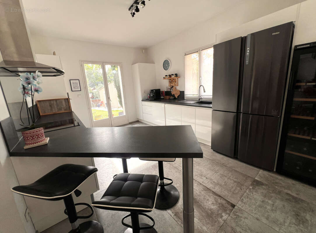 Maison à POURRIERES