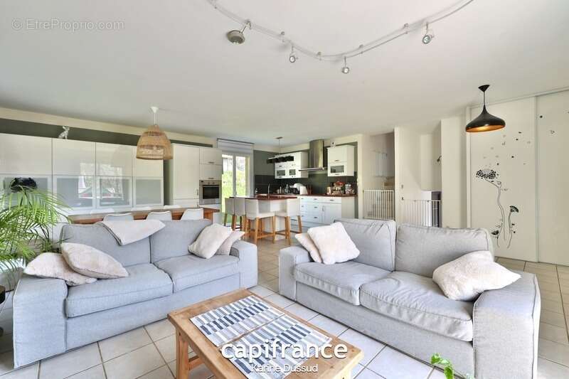 Maison à SAINTE-CATHERINE