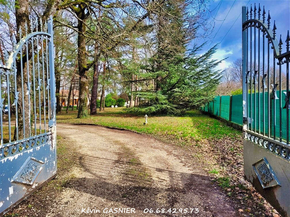 Terrain à DIRAC