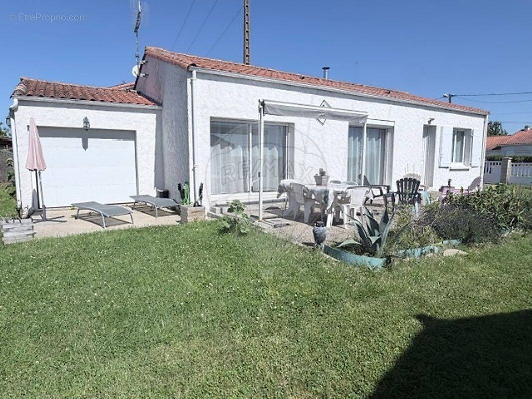 Maison à MESCHERS-SUR-GIRONDE