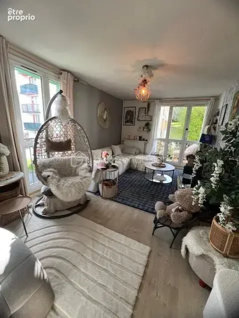 Appartement à CORBEIL-ESSONNES