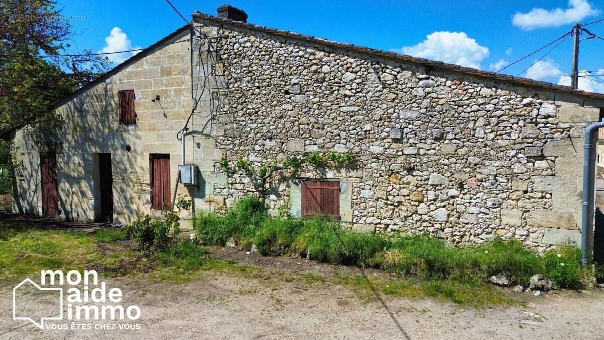 Maison à SAINT-EMILION
