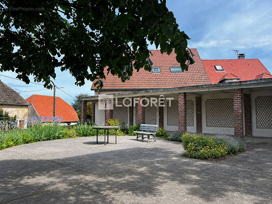 Appartement à MONTFERRAND-LE-CHATEAU