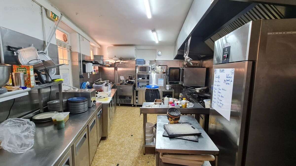 Commerce à LA TRINITE