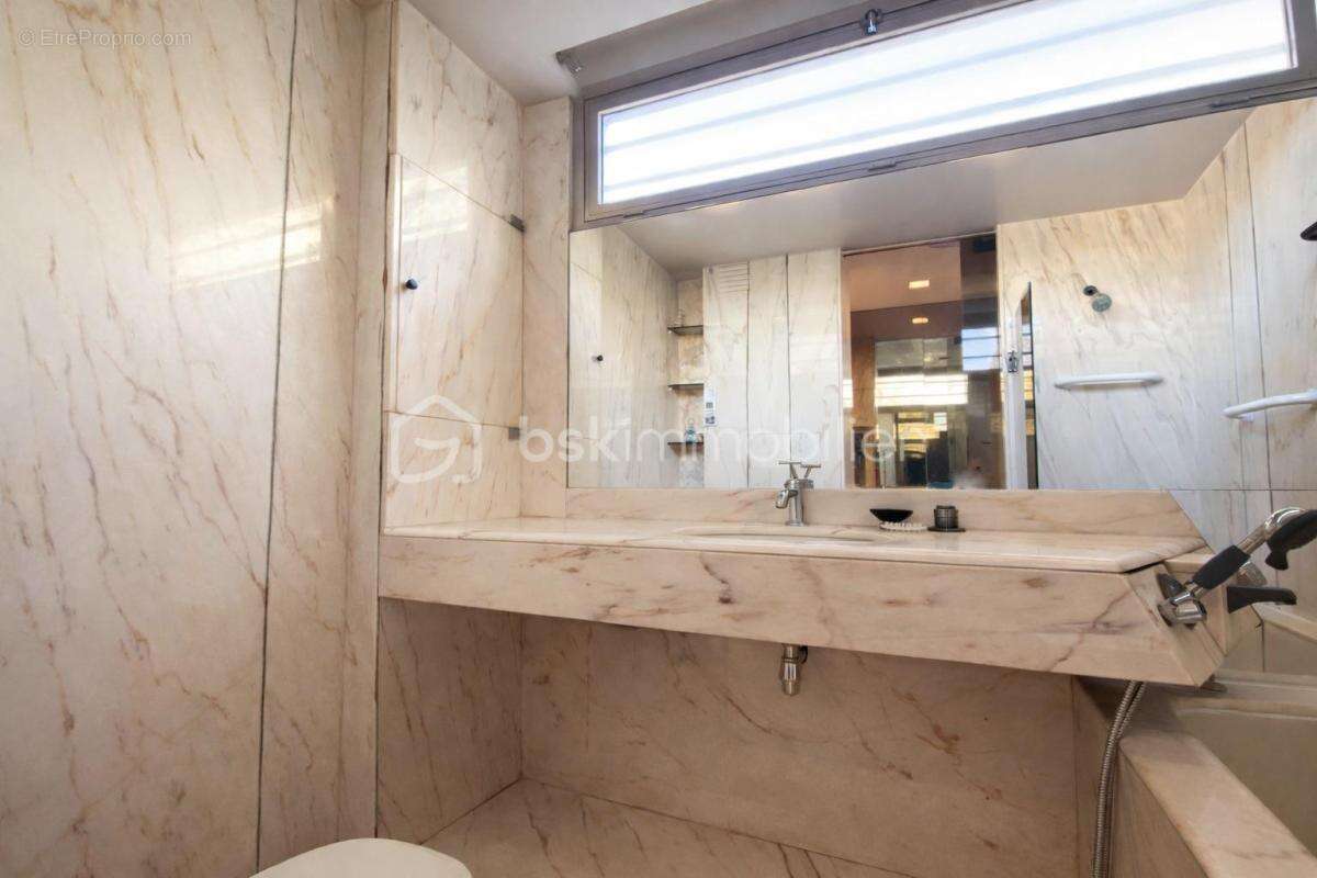 Appartement à VILLE-D'AVRAY