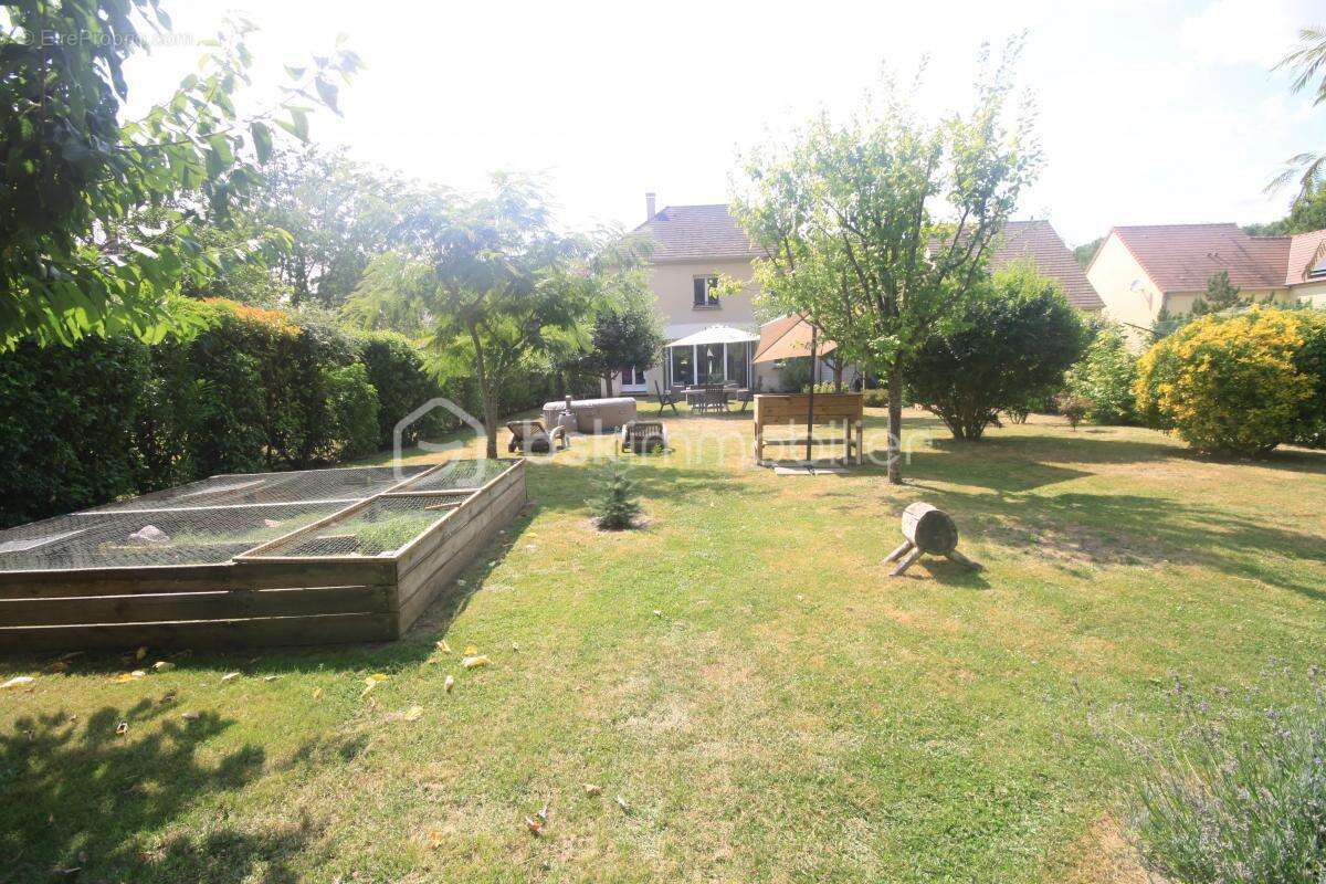 Maison à MILLY-LA-FORET