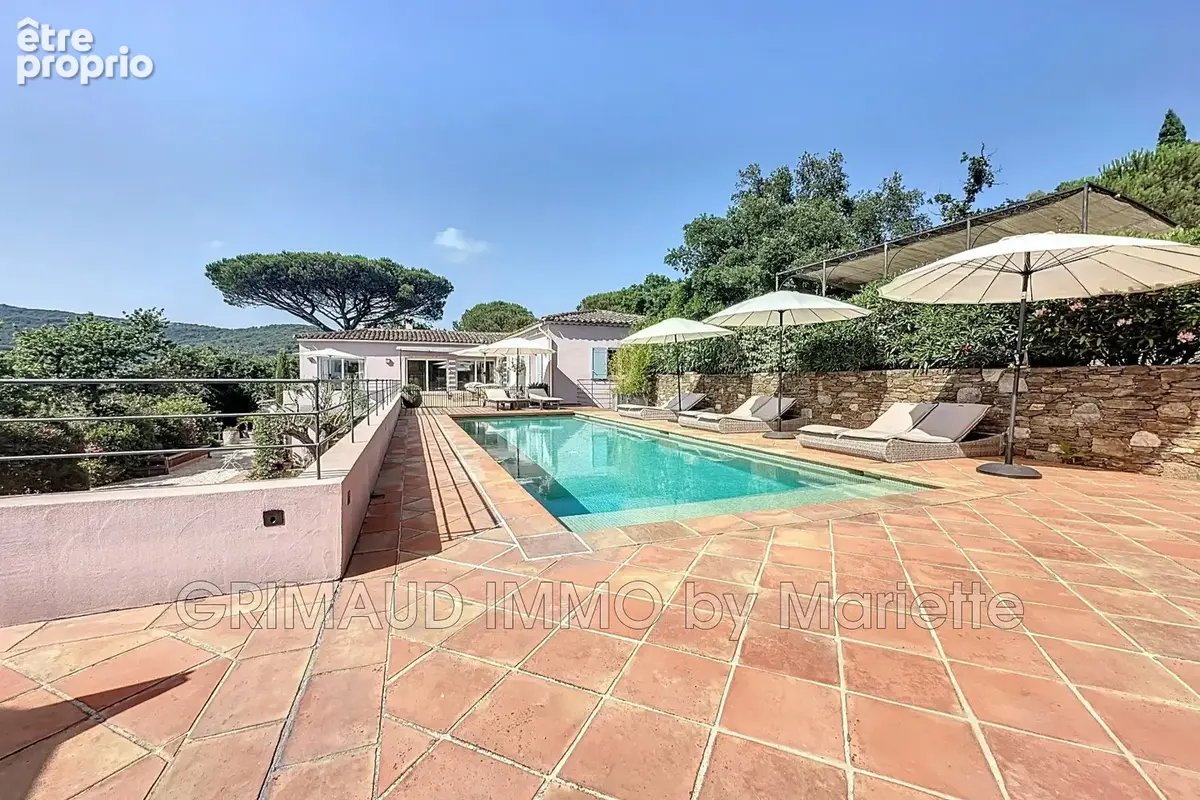 Maison 280 m² à Grimaud  - photo 4