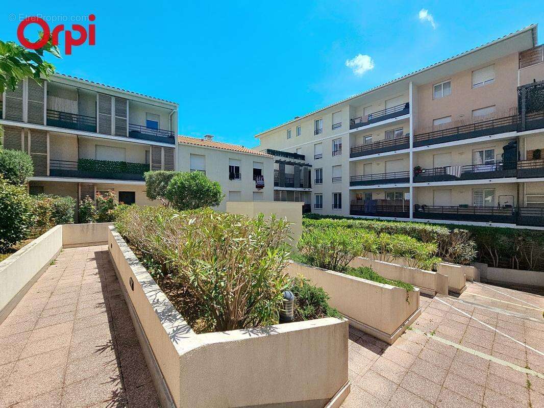 LA SEYNE-SUR-MER – Quartier Gay Versant – Studio 32 m² – Loué – Parking – Résidence récente - photo 3