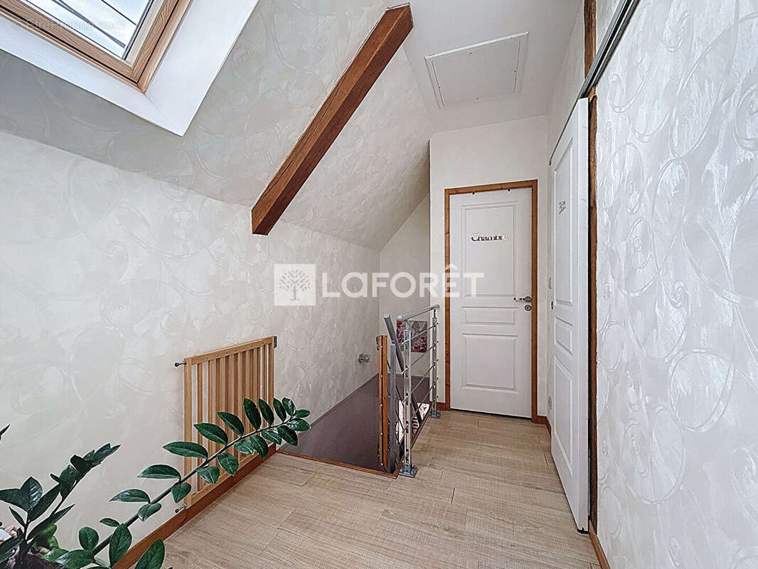 Maison à LA CROIX-SAINT-LEUFROY