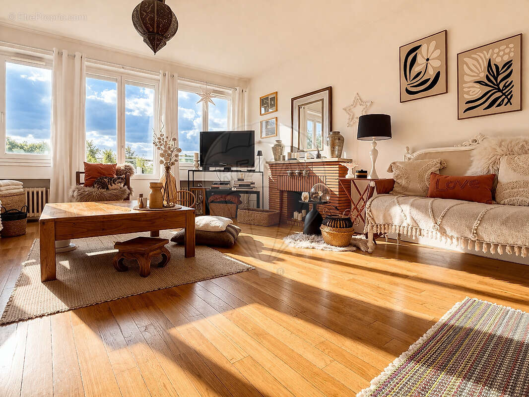Appartement à VERNEUIL-EN-HALATTE