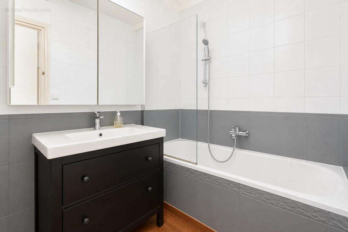 Appartement de 4 pièces de 101 m² à Lille Vauban - photo 8