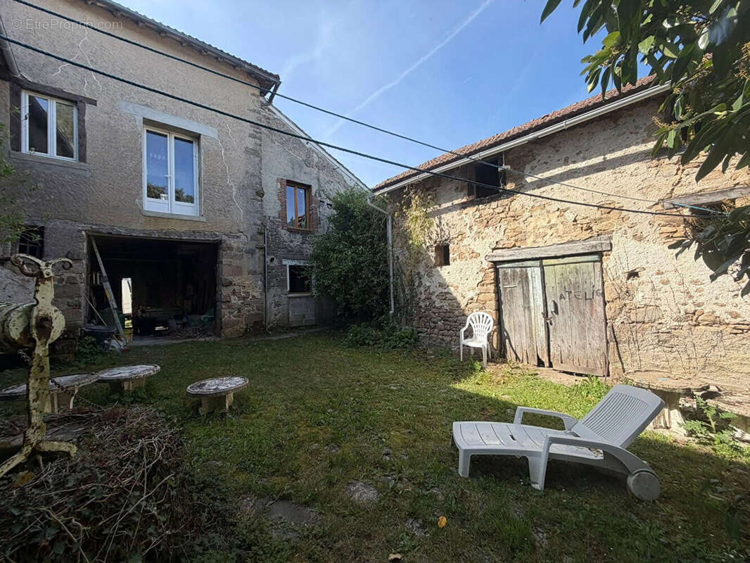 Maison à BESSINES-SUR-GARTEMPE