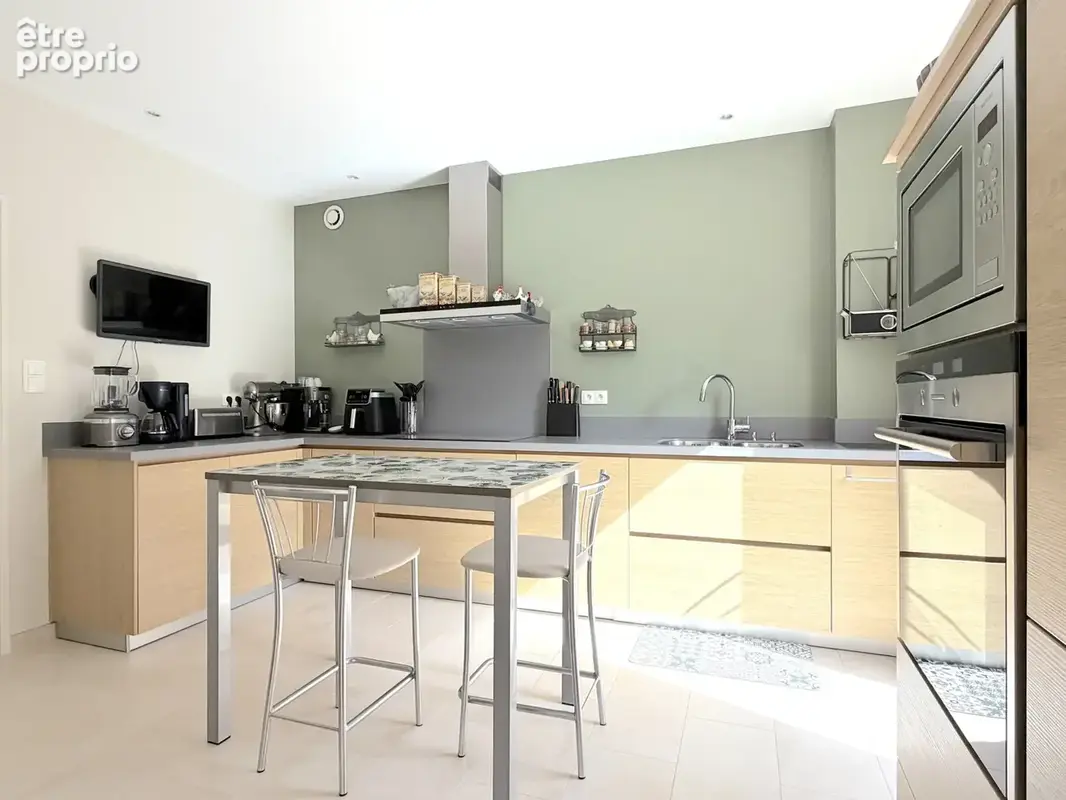 Superbe maison familiale rénovée   5 chambres, bureau, garage et jardin   Poitiers - photo 8