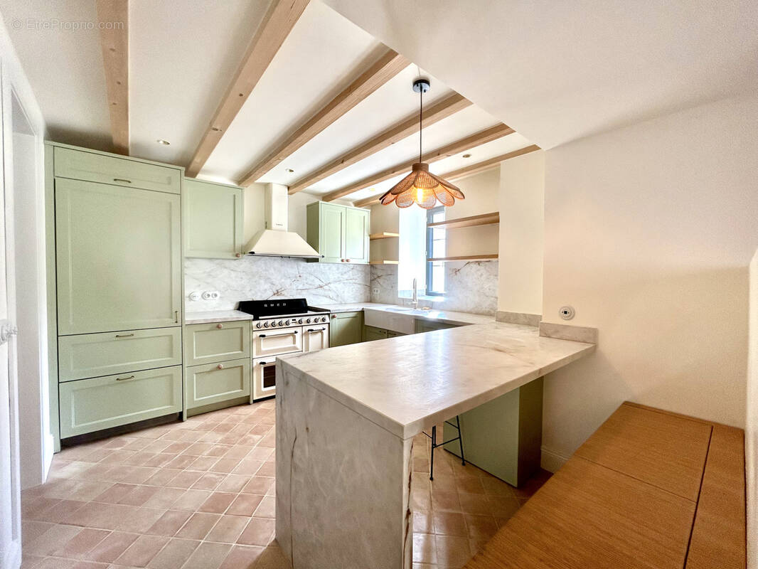 Maison à MONNETIER-MORNEX