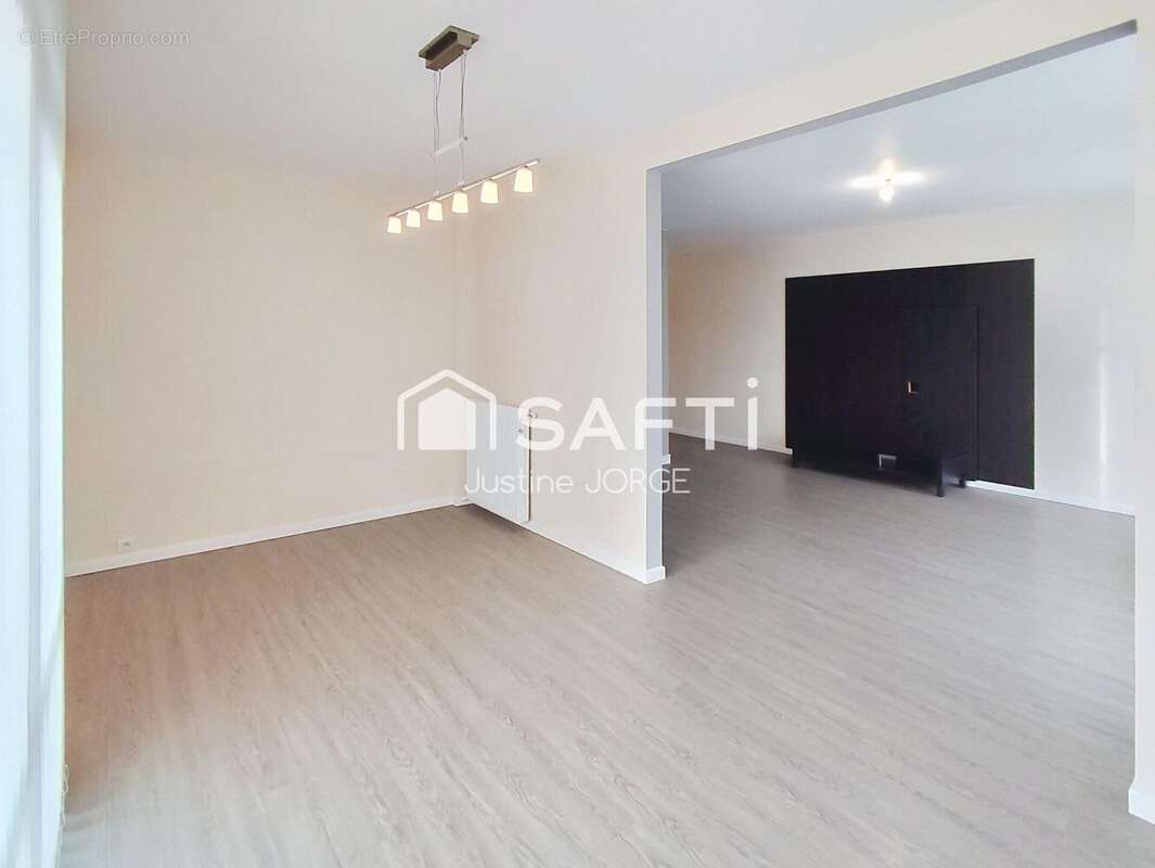 Photo 2 - Appartement à RIS-ORANGIS