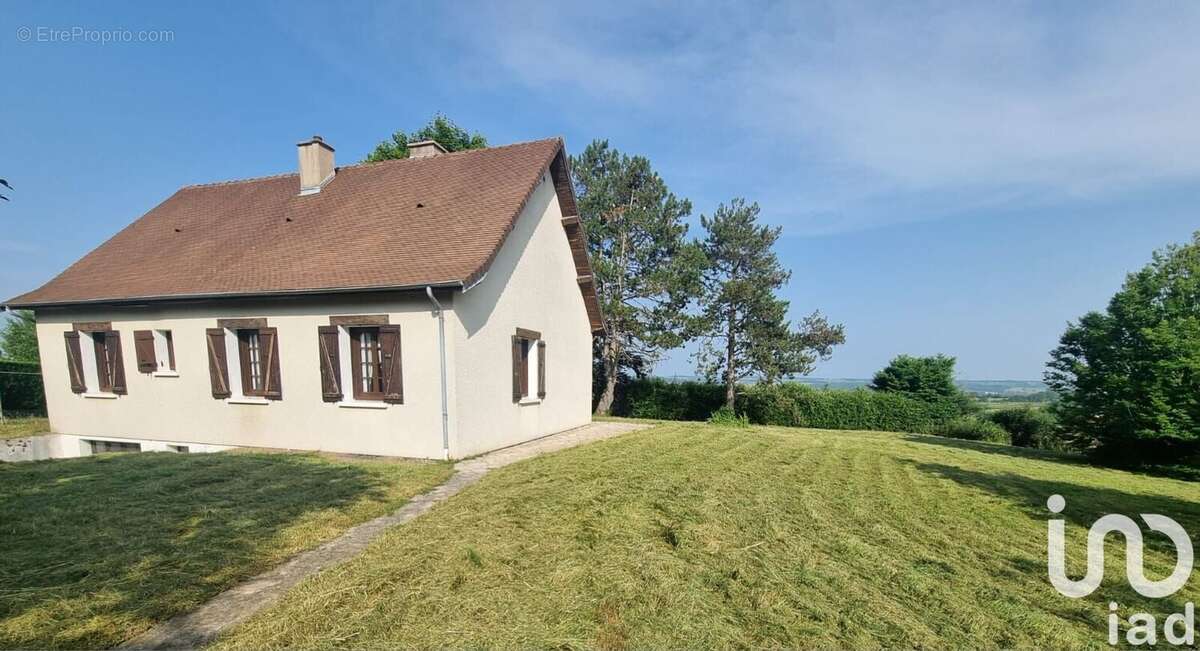 Photo 2 - Maison à GUEUGNON