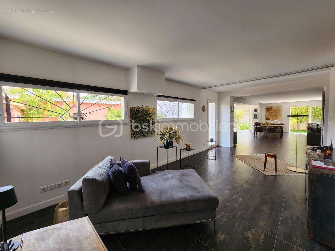 Local commercial + logement de fonction - photo 2