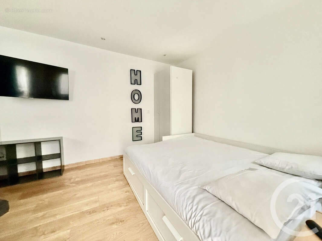Appartement à CLICHY