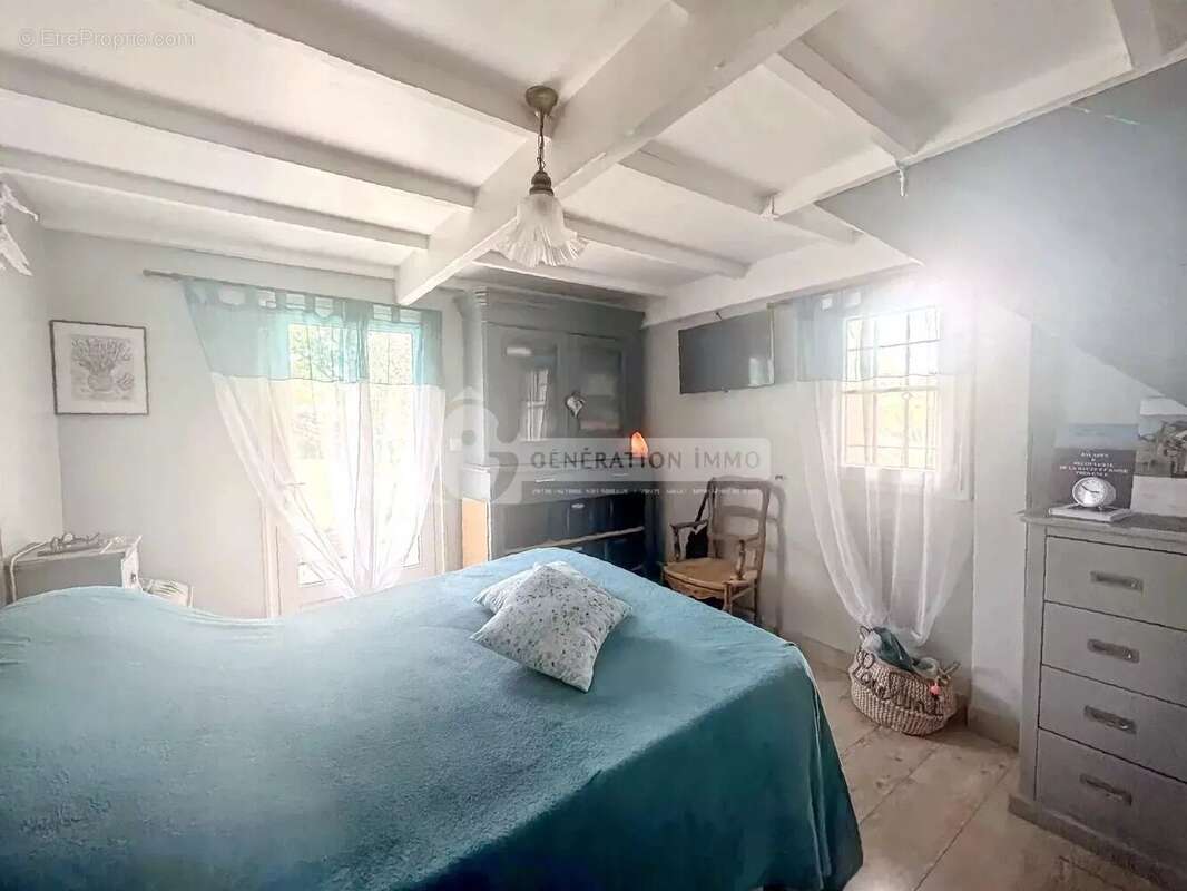 Maison à SAINT-MARTIN-DE-CRAU