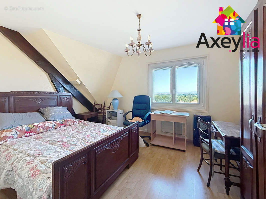 A vendre - saint-haon-le-vieux - maison familiale avec 5 chambres, sous-sol, terrain et belle vue - photo 15