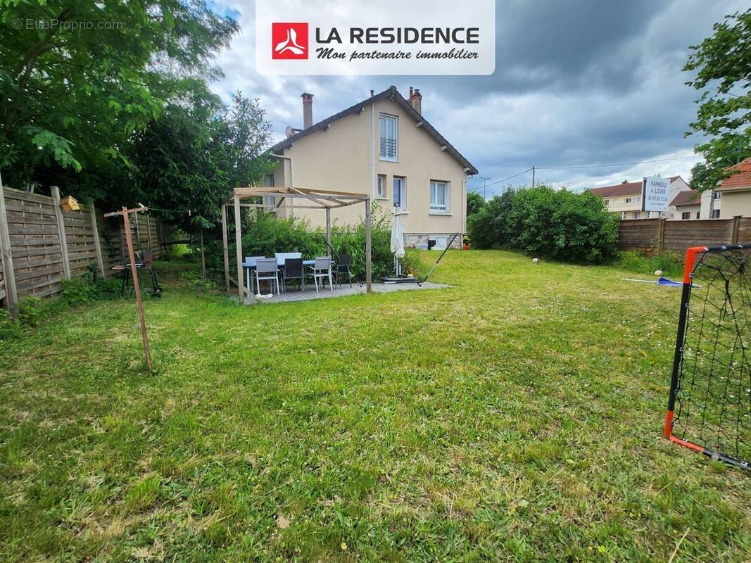 Maison à MONTIGNY-LES-CORMEILLES