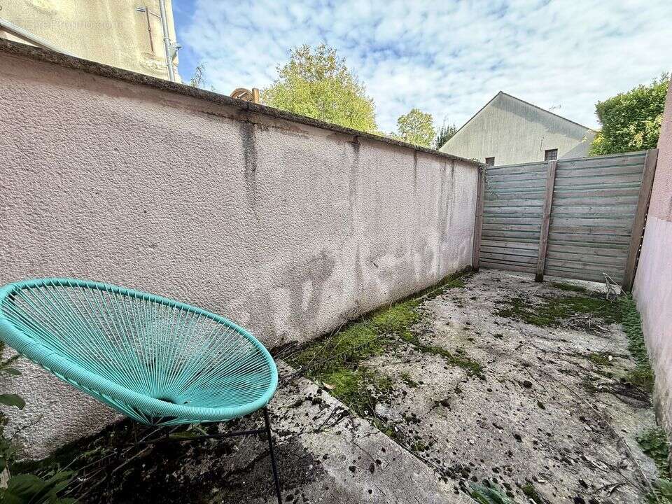 Appartement à MONTIGNY-LENCOUP