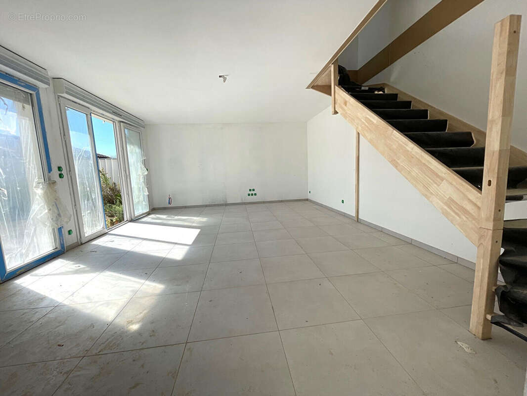 Maison à SAINT-JORY