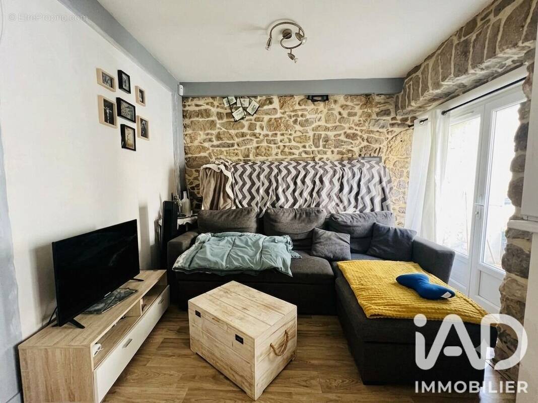 Photo 1 - Maison à DOUZENS