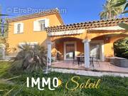 Maison à SAINT-CYR-SUR-MER