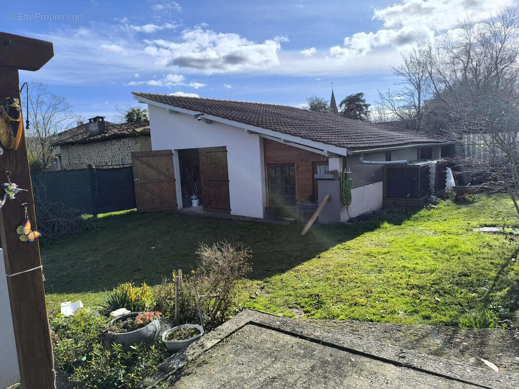 atelier garage - Maison à MASSEUBE