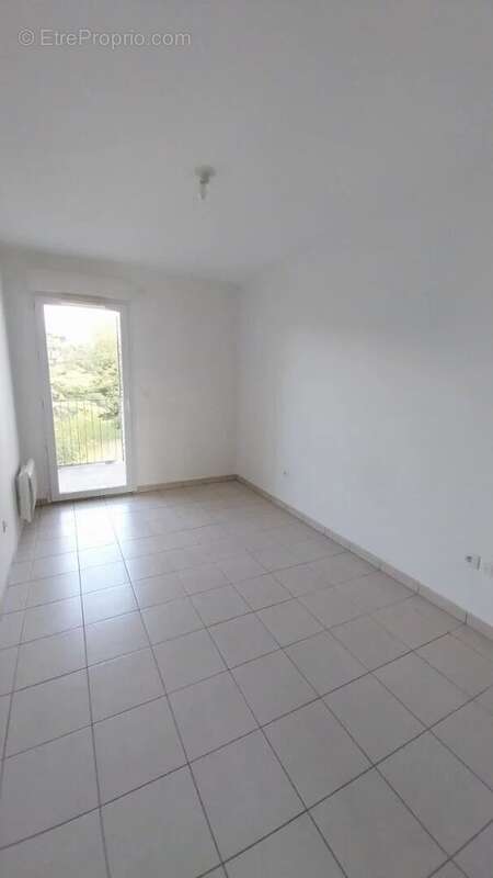 Appartement à EPERNON