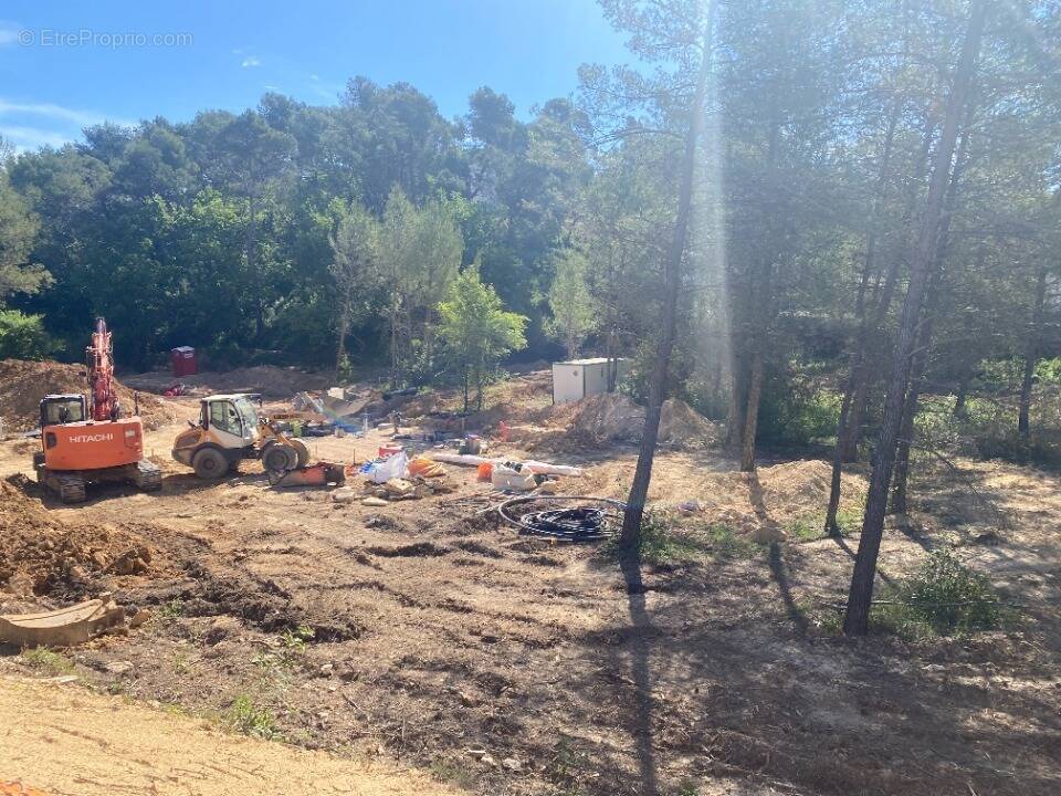 Terrain à BRIGNOLES