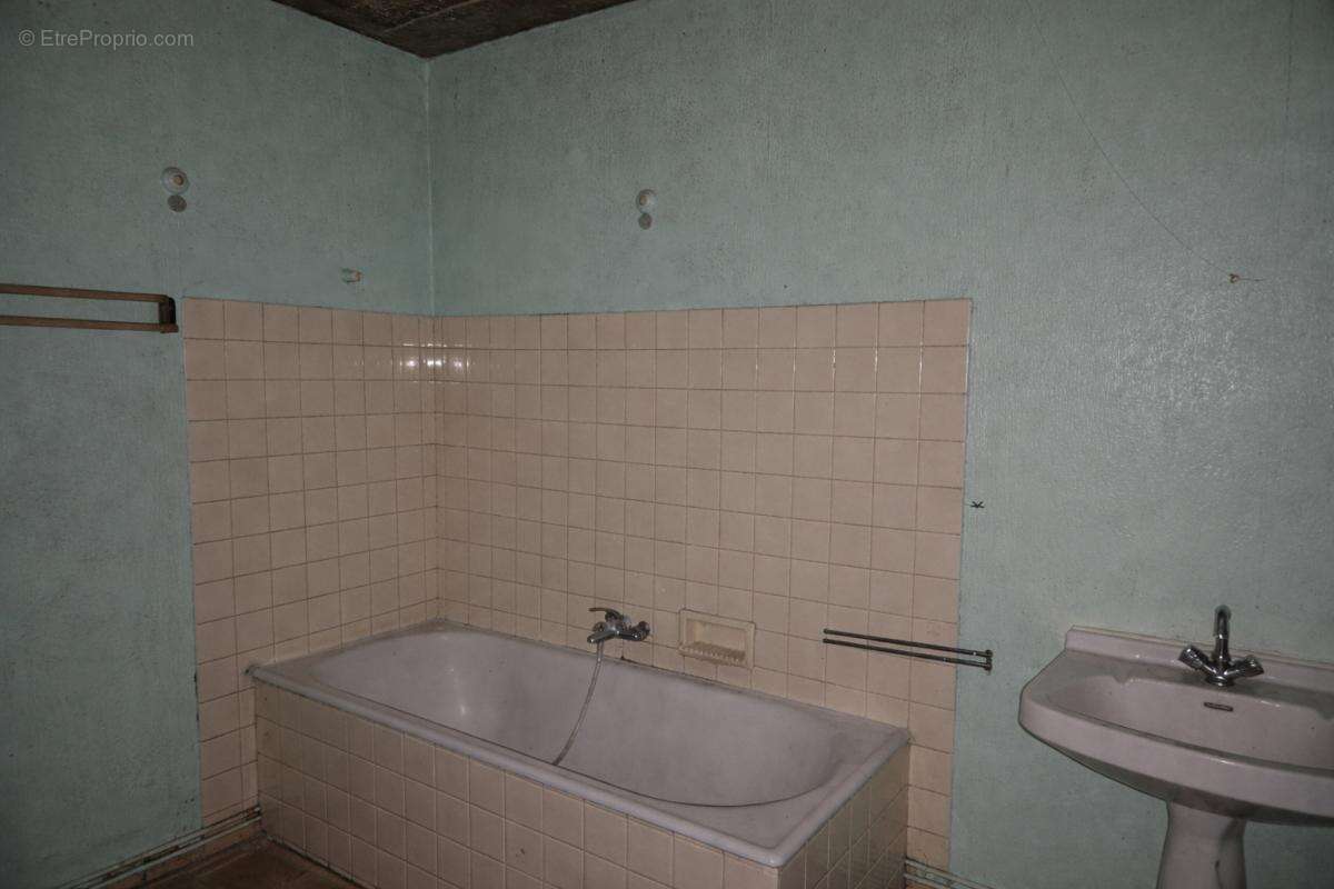 Ensemble immobilier - photo 7