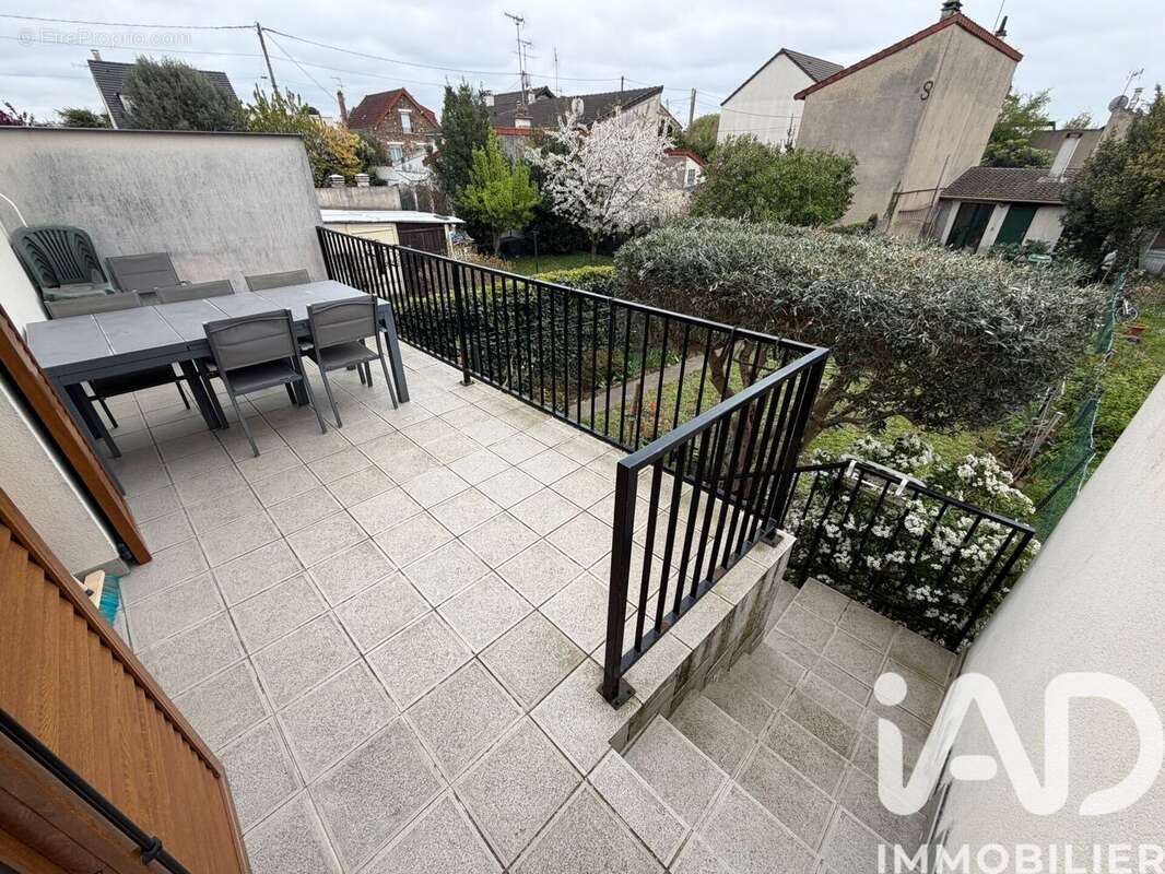 Photo 7 - Maison à VILLENEUVE-LE-ROI