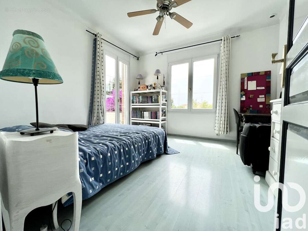 Photo 8 - Maison à LE CANNET