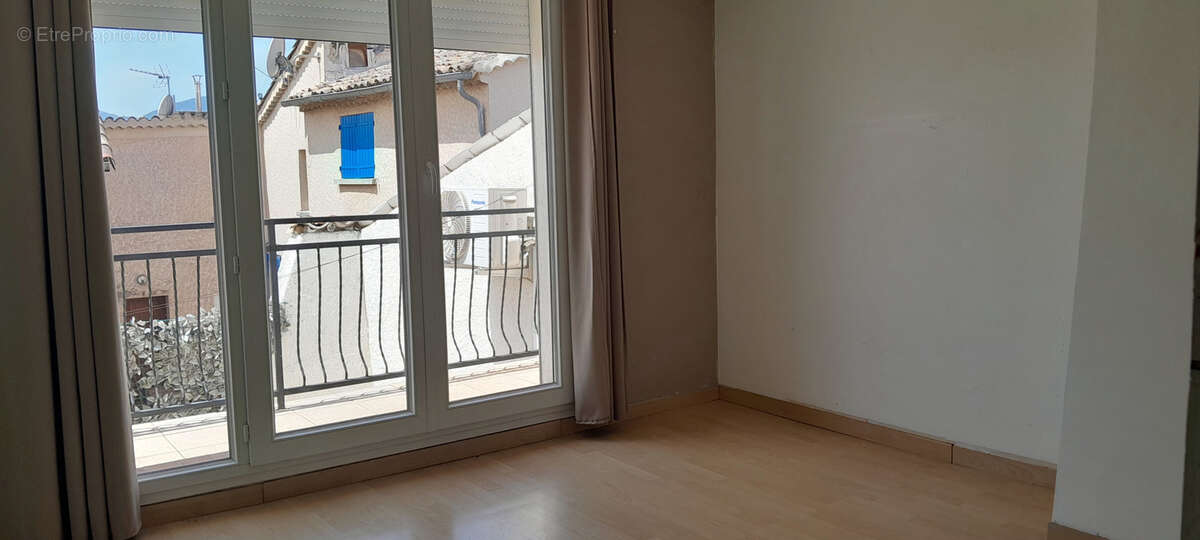 Maison à LE POET