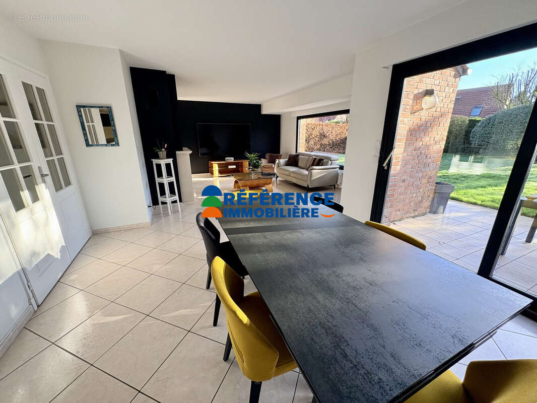 Maison à WAMBRECHIES