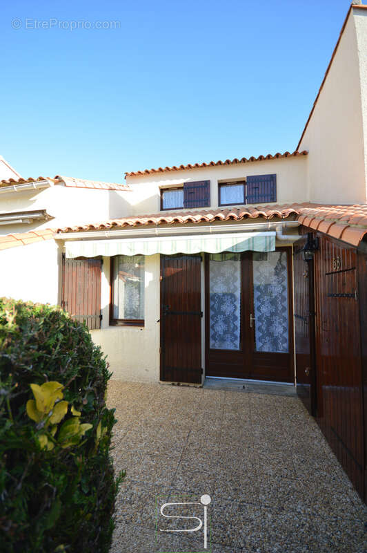 Appartement à VAUX-SUR-MER